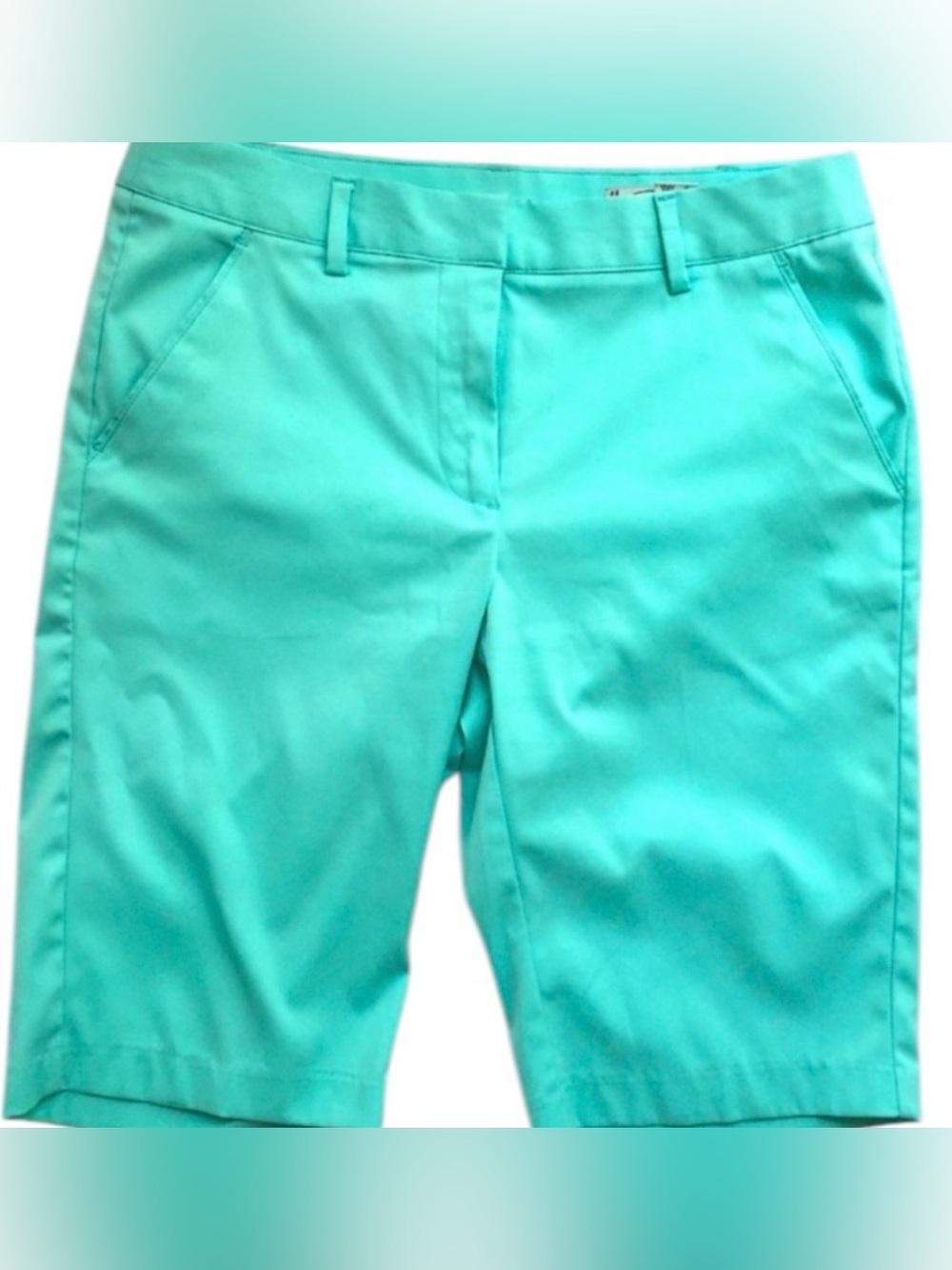 Greg Norman Golf Bermuda Shorts Size 4 Light Blue/Teal Walking Casual